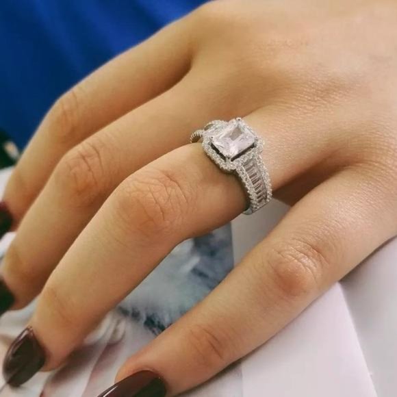 NEW 925 STERLING SILVER DIAMOND HALO RING - Picture 2 of 3